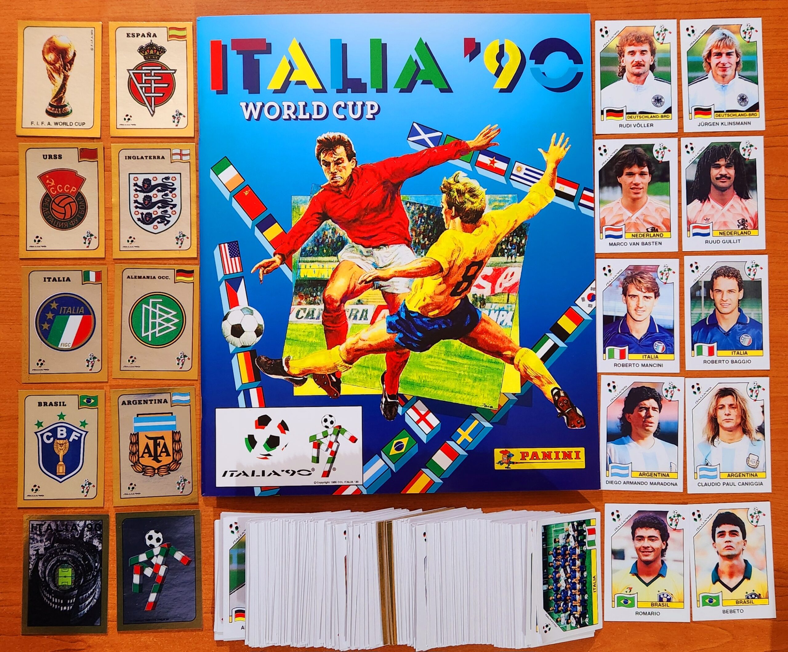 Copa Mundial 90' Italia: Álbum con todas sus láminas a pegar foto 1 Copa Mundial 90' Italia: Álbum con todas sus láminas a pegar foto 1